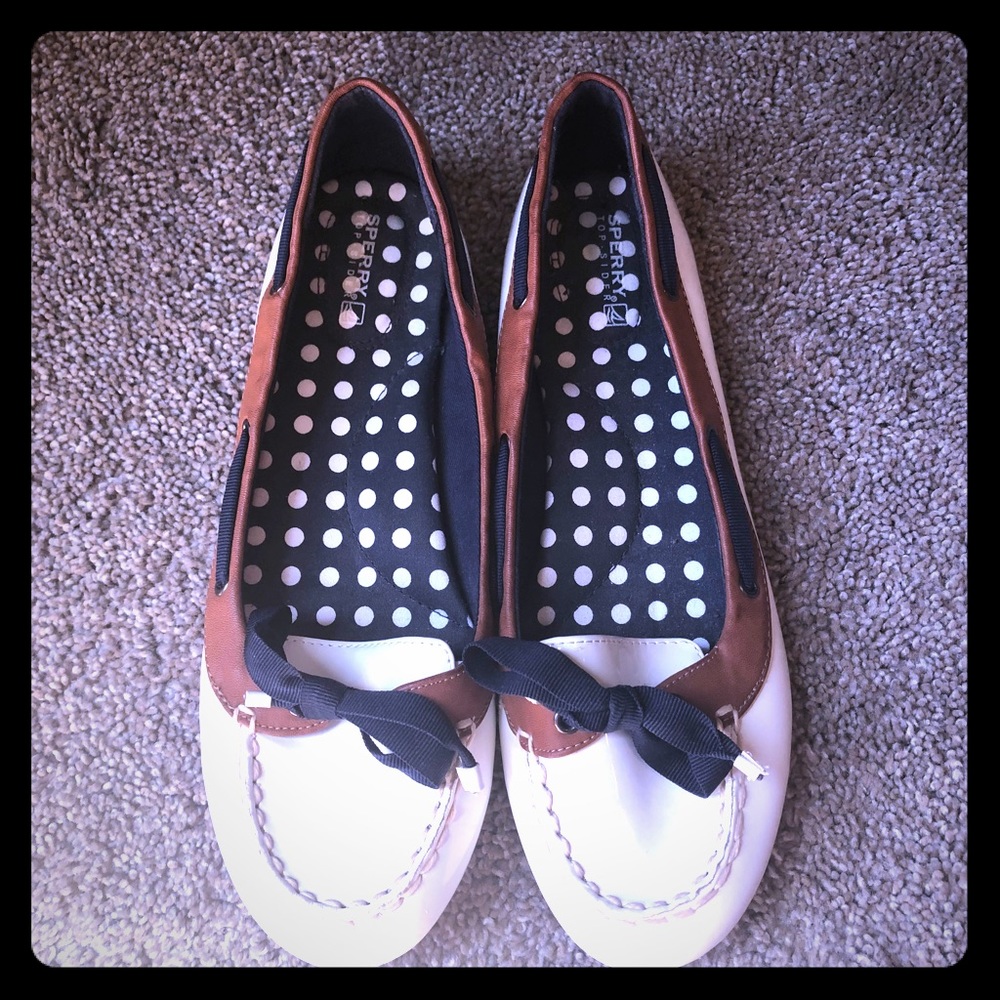 Never worn Sperry Top-Sider Women’s Boat Shoe Sz 9